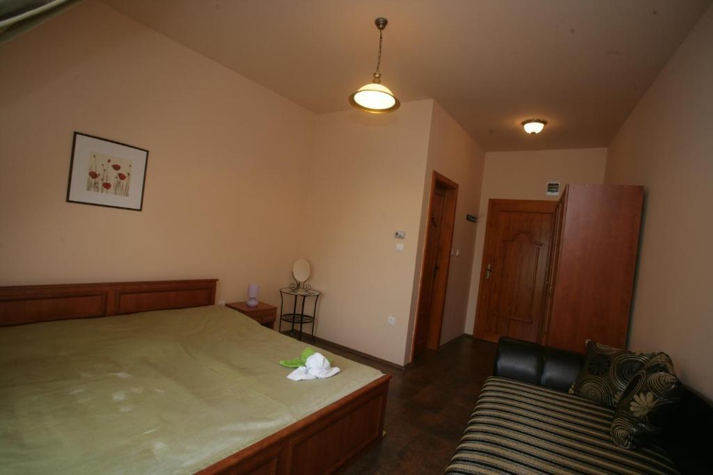 Napvirag-Haz Hotel Zsira Kamer foto