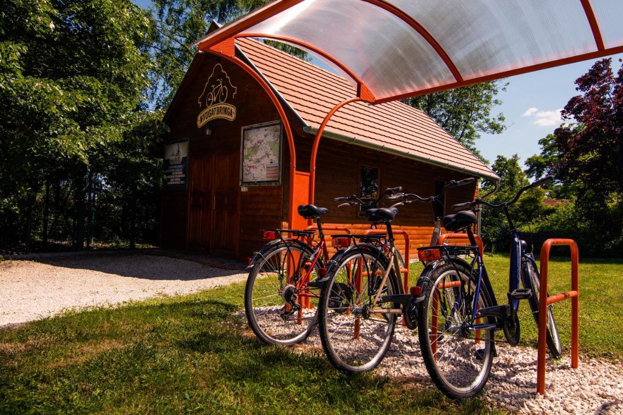 Napvirag-Haz Hotel Zsira Buitenkant foto