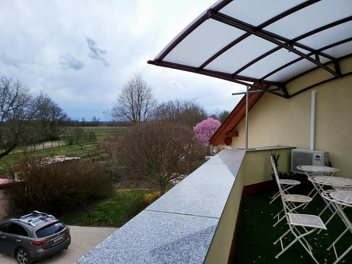 Napvirag-Haz Hotel Zsira Buitenkant foto